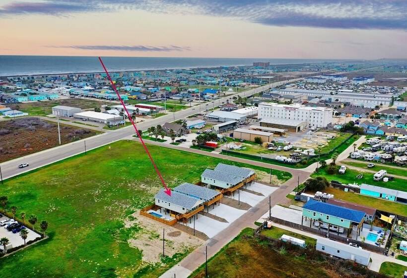 Flirty Flamingo By Avantstay Private Pool, Firepit, Balcony