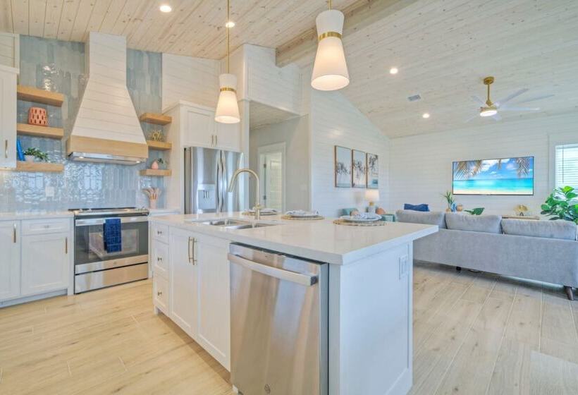 Flirty Flamingo By Avantstay Private Pool, Firepit, Balcony