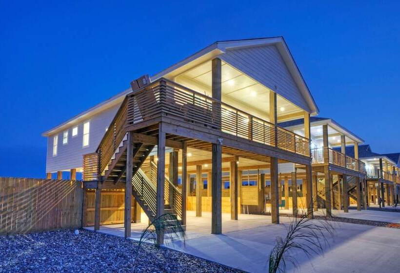 Flirty Flamingo By Avantstay Private Pool, Firepit, Balcony