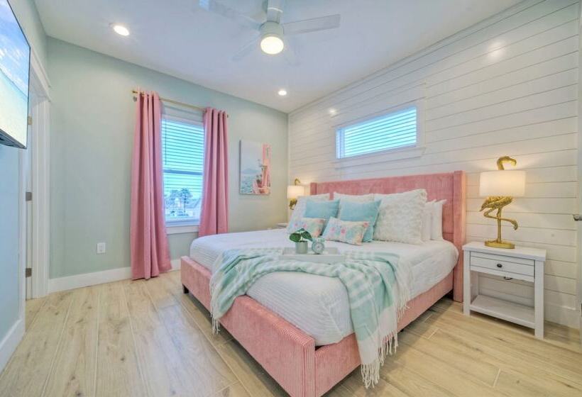 Flirty Flamingo By Avantstay Private Pool, Firepit, Balcony