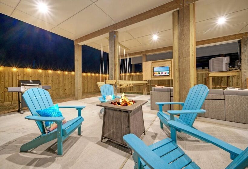 Flirty Flamingo By Avantstay Private Pool, Firepit, Balcony