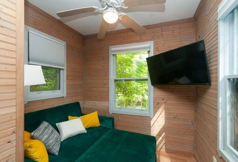 Honeycomb Hideaway By Avantstay Rustic Retreat