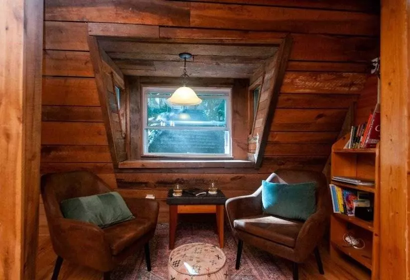 Honeycomb Hideaway By Avantstay Rustic Retreat