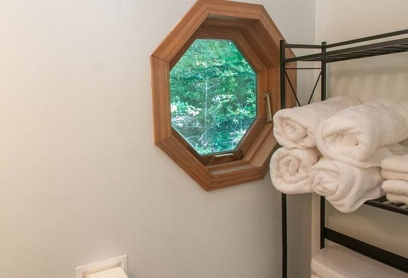 Honeycomb Hideaway By Avantstay Rustic Retreat