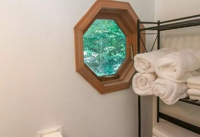 Honeycomb Hideaway By Avantstay Rustic Retreat