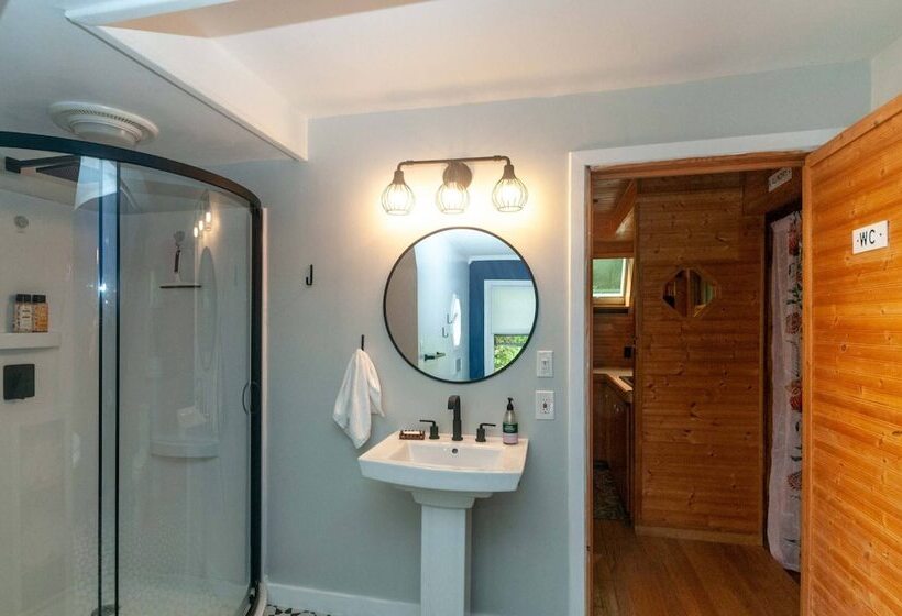 Honeycomb Hideaway By Avantstay Rustic Retreat