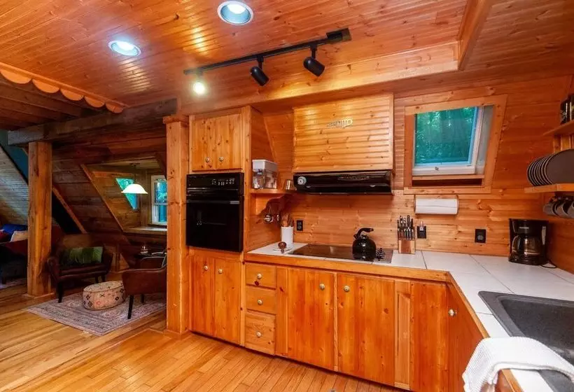 Honeycomb Hideaway By Avantstay Rustic Retreat