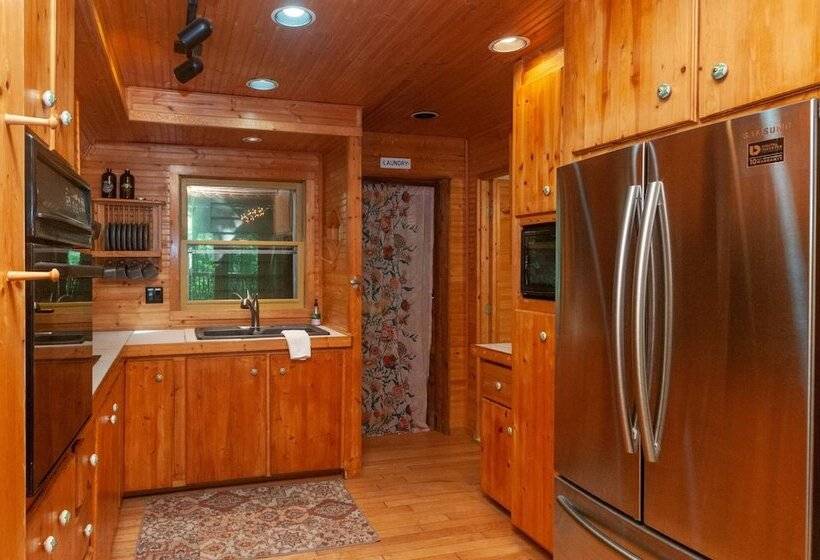 Honeycomb Hideaway By Avantstay Rustic Retreat