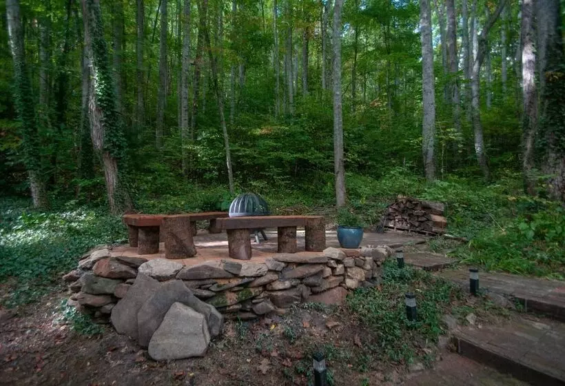 Honeycomb Hideaway By Avantstay Rustic Retreat