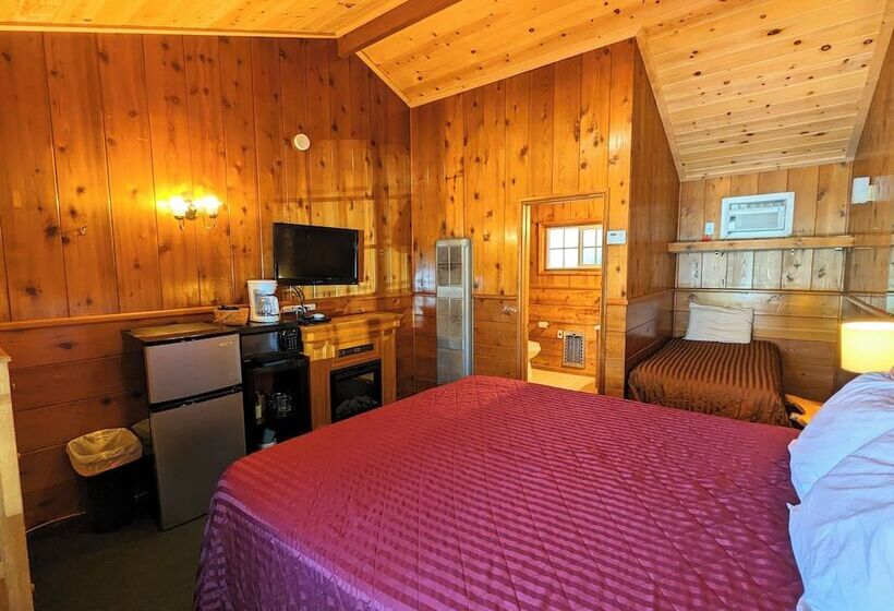 هتل Bluebird Cottage Inn