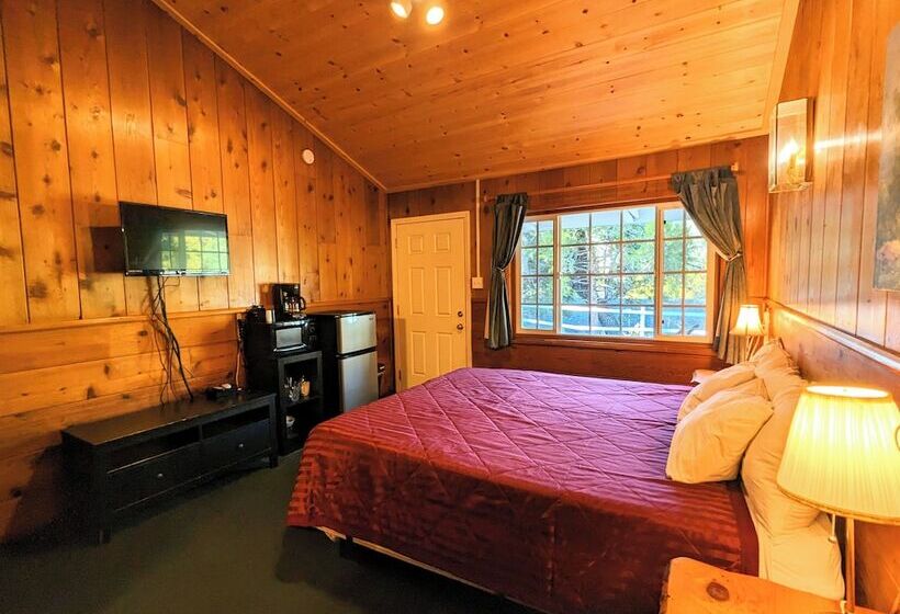 هتل Bluebird Cottage Inn