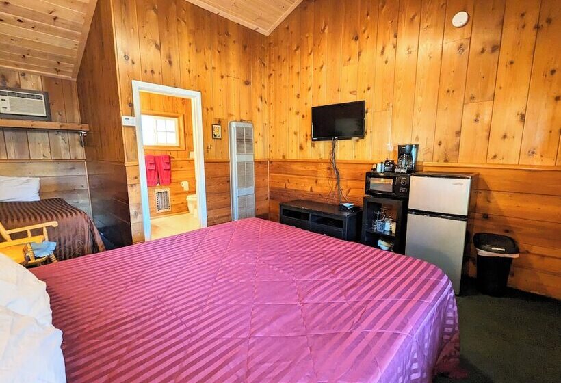 هتل Bluebird Cottage Inn