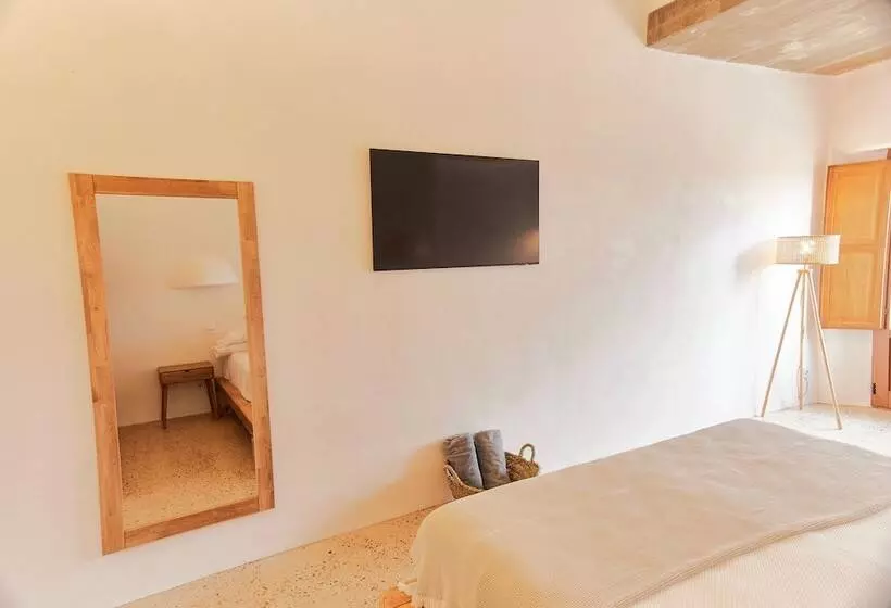 ホテル Equilicuá