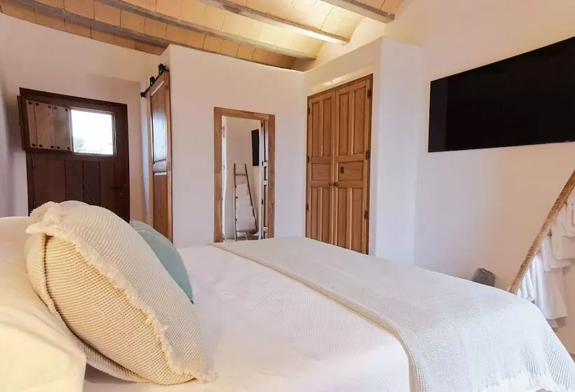 ホテル Equilicuá