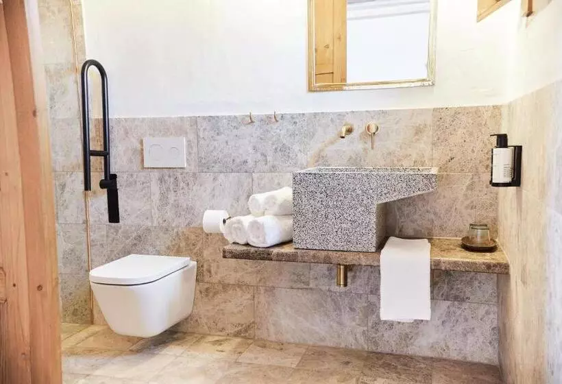 ホテル Equilicuá