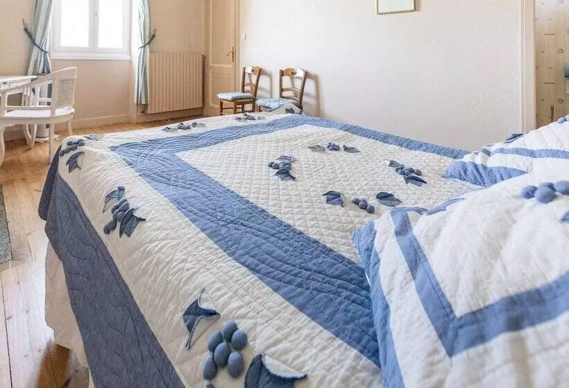 Hotelli Lovely Chateau 25 Min From Bordeaux