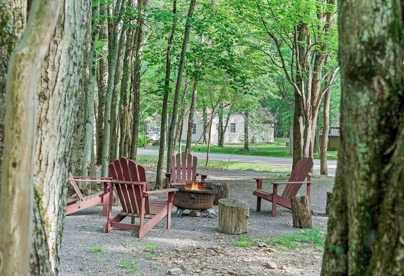 Hygge Home By Avantstay Deck For Outdoor Living, Fire Pit, Game Table