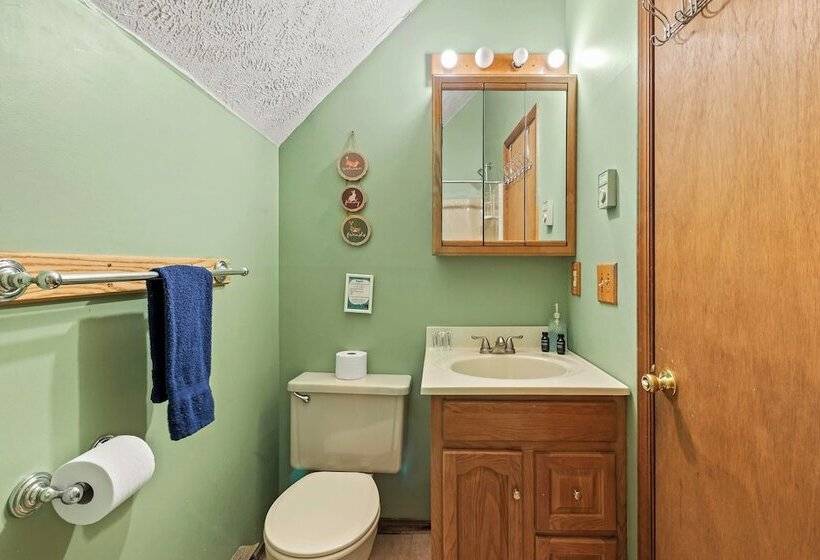 Hygge Home By Avantstay Deck For Outdoor Living, Fire Pit, Game Table