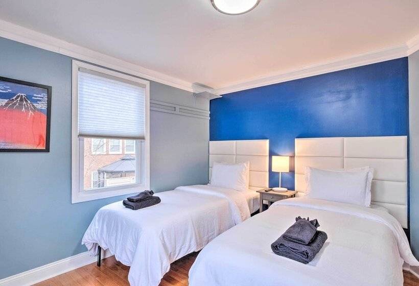 Ideally Located Dc Home W/ Pool Table & Patio