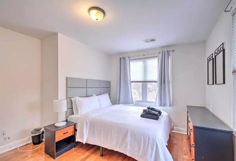 Ideally Located Dc Home W/ Pool Table & Patio