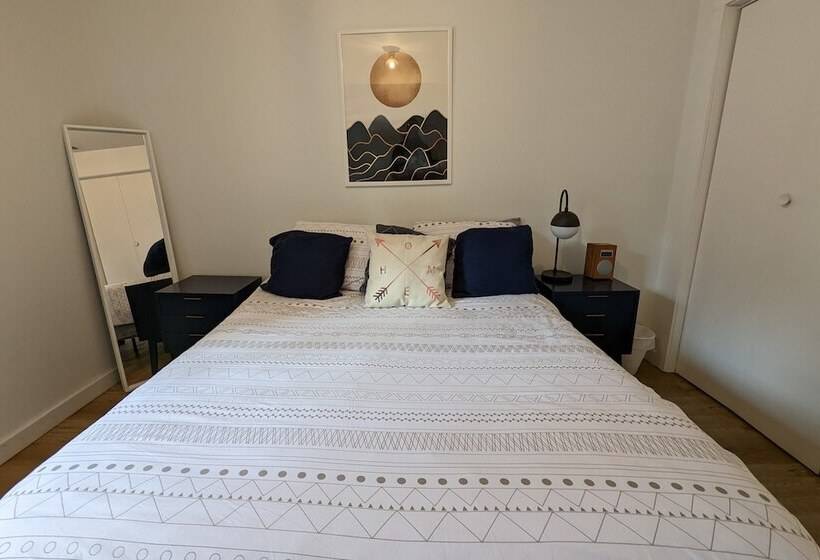 Lake Daze By Avantstay Lakefront W/ Modern Interior, Enclosed Porch & Hot Tub