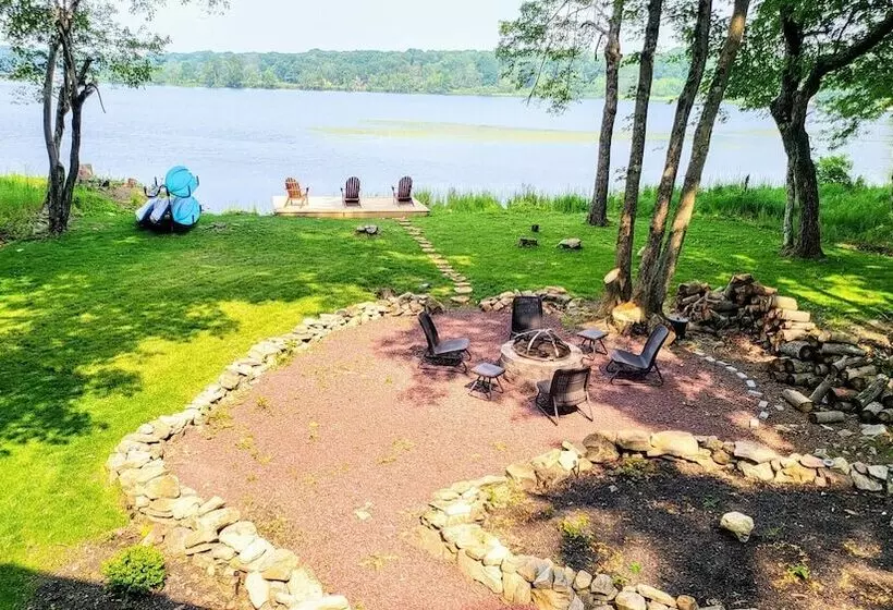 Lake Daze By Avantstay Lakefront W/ Modern Interior, Enclosed Porch & Hot Tub