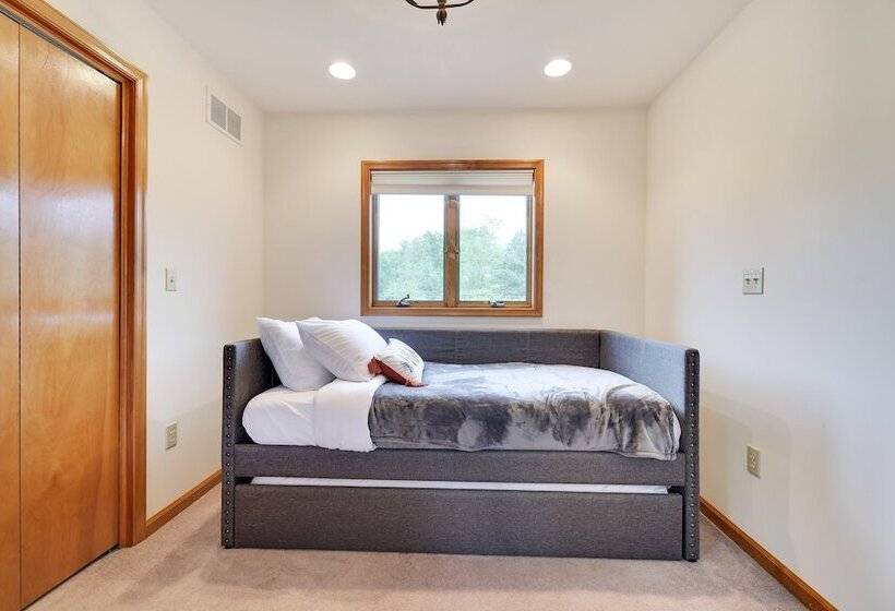 Lake View Retreat Avantstay Entertainer S Home Yard, Deck, Game Room