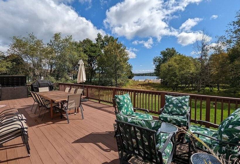 Lake View Retreat Avantstay Entertainer S Home Yard, Deck, Game Room