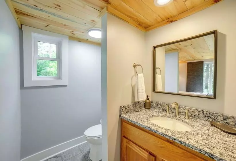 Modern Hersey Tiny Home W/ Private Hot Tub!