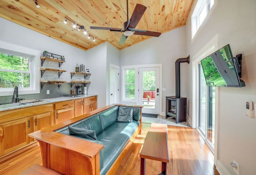 Modern Hersey Tiny Home W/ Private Hot Tub!