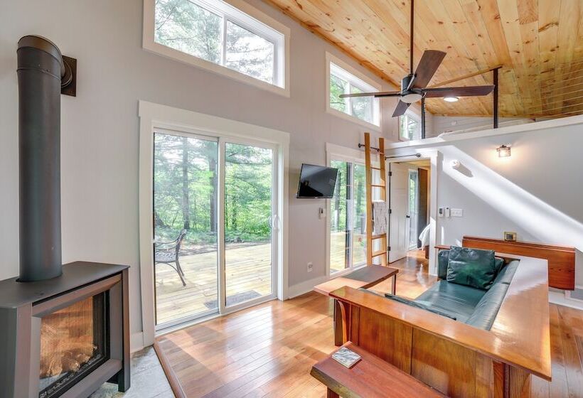 Modern Hersey Tiny Home W/ Private Hot Tub!