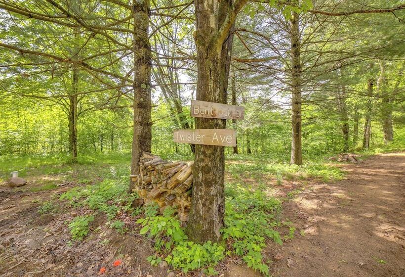 Modern Hersey Tiny Home W/ Private Hot Tub!