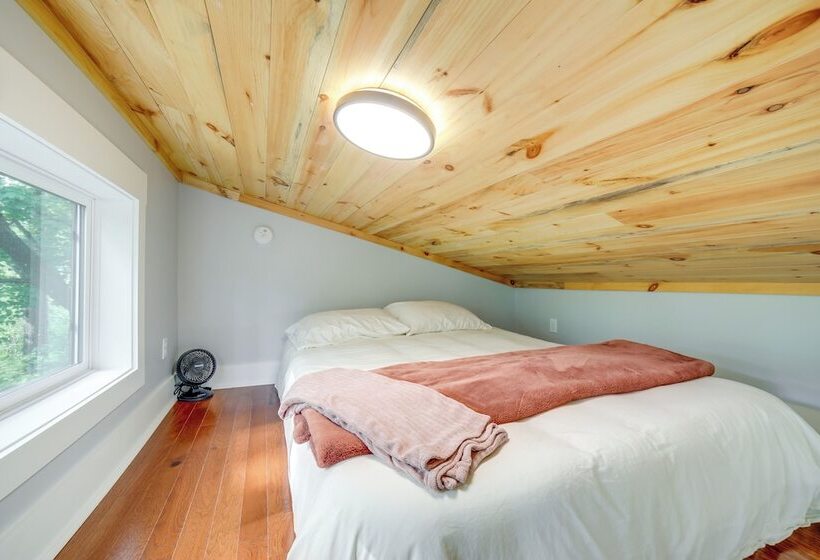 Modern Hersey Tiny Home W/ Private Hot Tub!