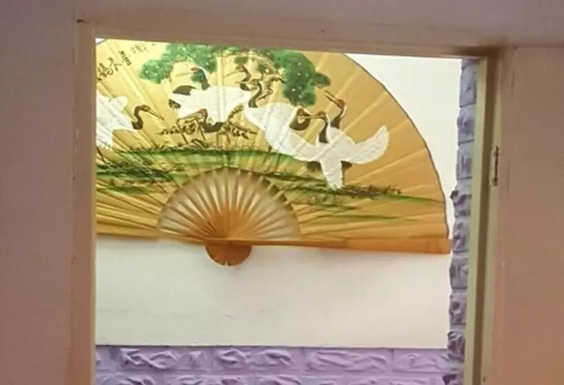 ペンション Casa Rodolfo Y Amarilis Holguin