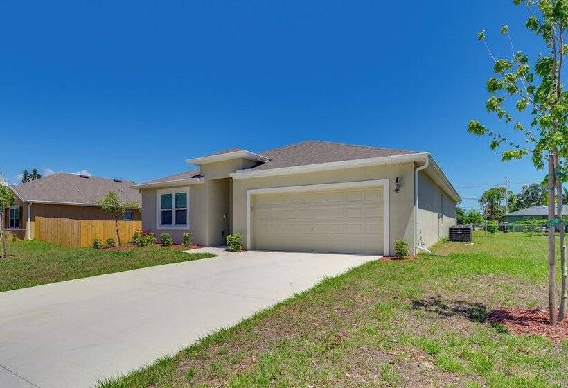 Pet Friendly Sebastian Retreat: 7 Mi To Beach!