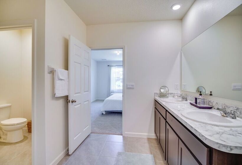 Pet Friendly Sebastian Retreat: 7 Mi To Beach!