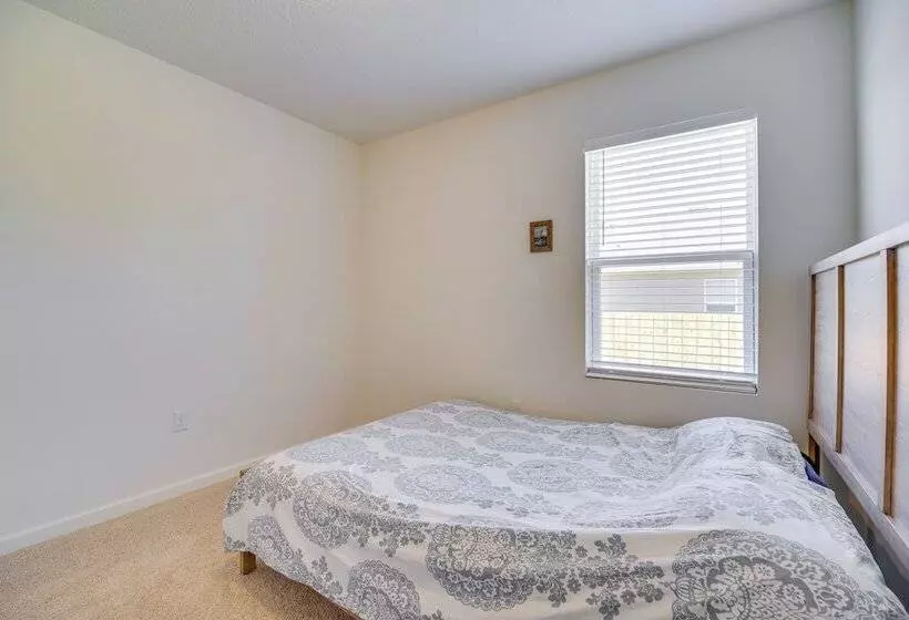 Pet Friendly Sebastian Retreat: 7 Mi To Beach!