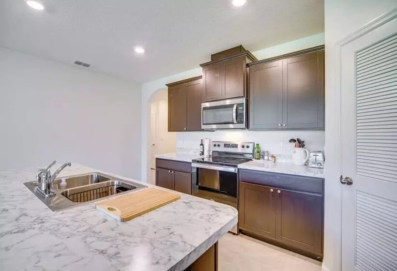 Pet Friendly Sebastian Retreat: 7 Mi To Beach!
