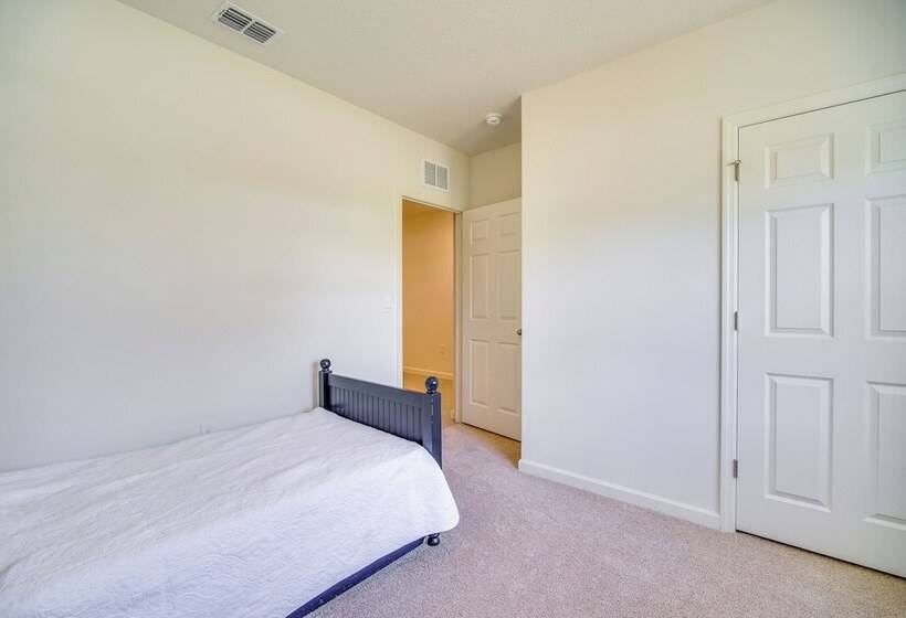 Pet Friendly Sebastian Retreat: 7 Mi To Beach!