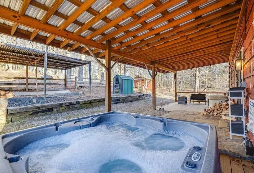 Red Cedar By Avantstay Cabin W/ Hot Tub + Views!