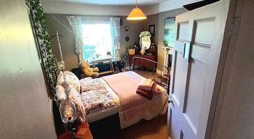 レジデンス Inviting 5 Bed Farmhouse Near Ironbridge