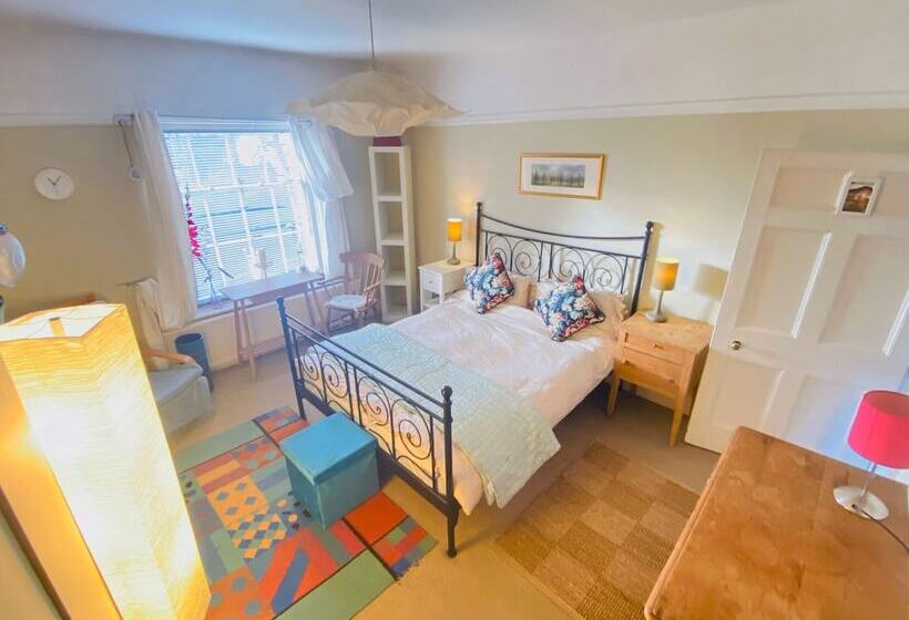 レジデンス Inviting 5 Bed Farmhouse Near Ironbridge