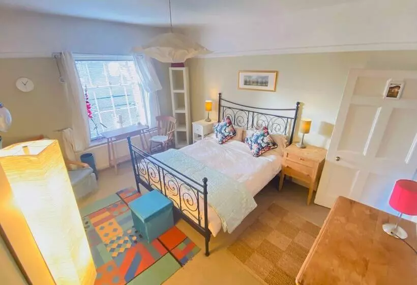 レジデンス Inviting 5 Bed Farmhouse Near Ironbridge