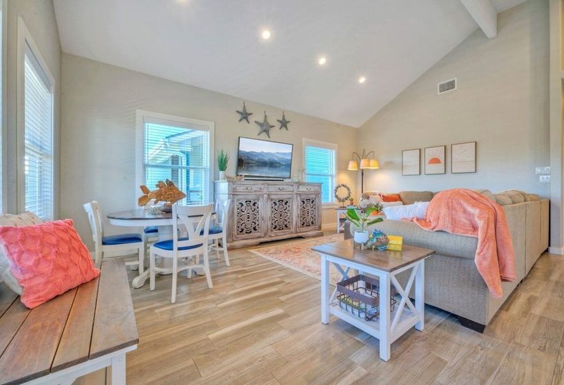 Sapphire Breeze By Avantstay Pool, Walk To Beach