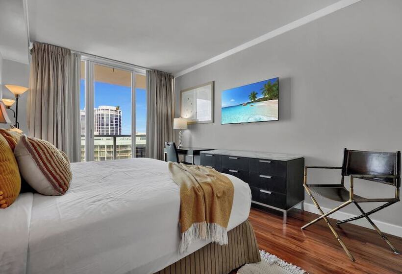 Spectacular Bay View 1bd 2baths In Grove