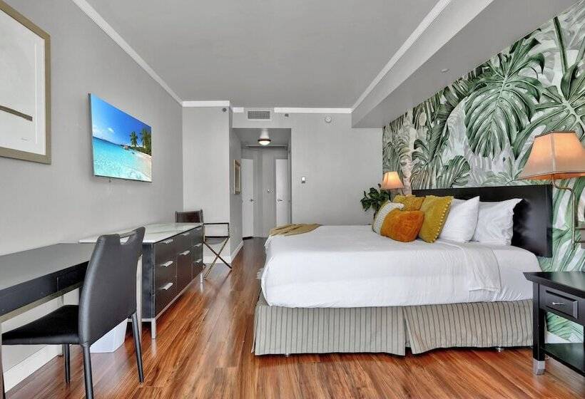 Spectacular Bay View 1bd 2baths In Grove