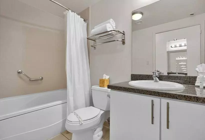 Spectacular Bay View 1bd 2baths In Grove