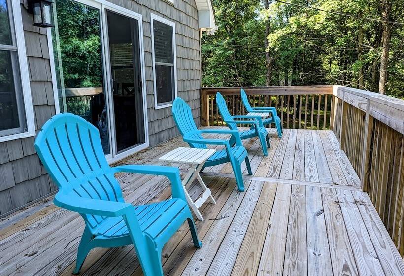 Woodland Chalet By Avantstay Deck + Lake Access