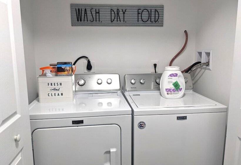 Woodland Chalet By Avantstay Deck + Lake Access