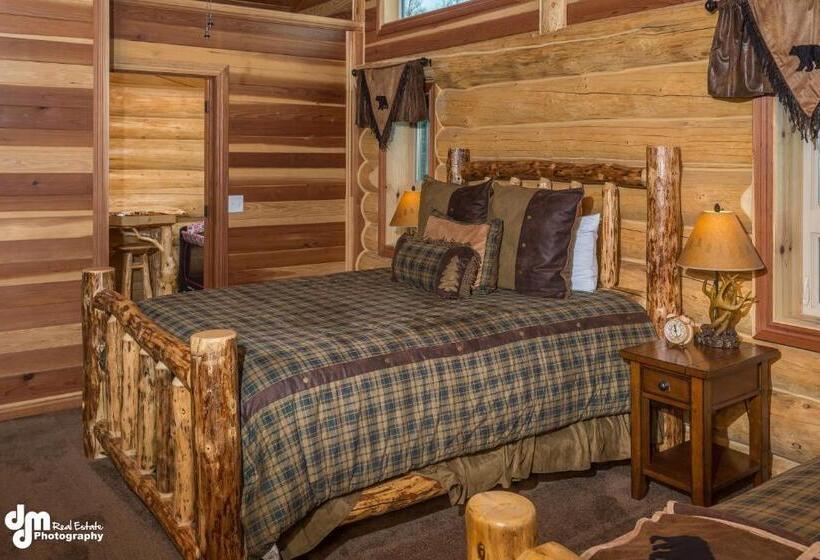 Alaska Knotty Pine B&b